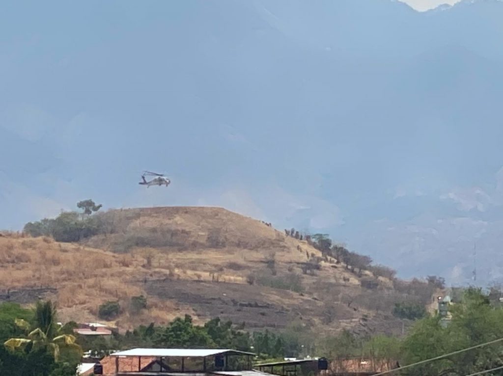  Aguililla sin comida agua militares