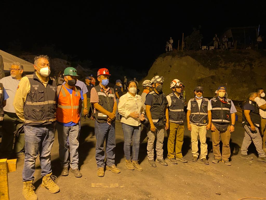 Rescatan los 7 cuerpos de mineros atrapados en Coahuila