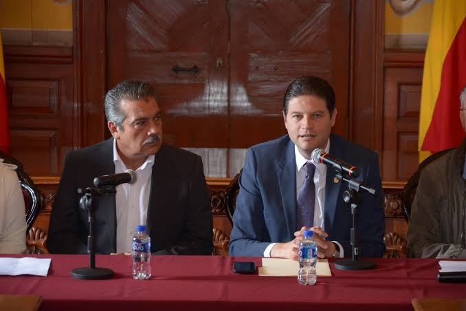 Morón y Arróniz no entregar el ayuntamiento