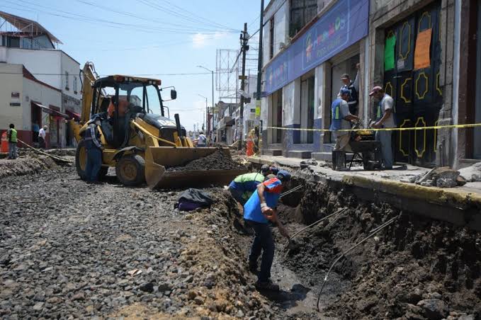 obra avenida Lázaro Cárdenas