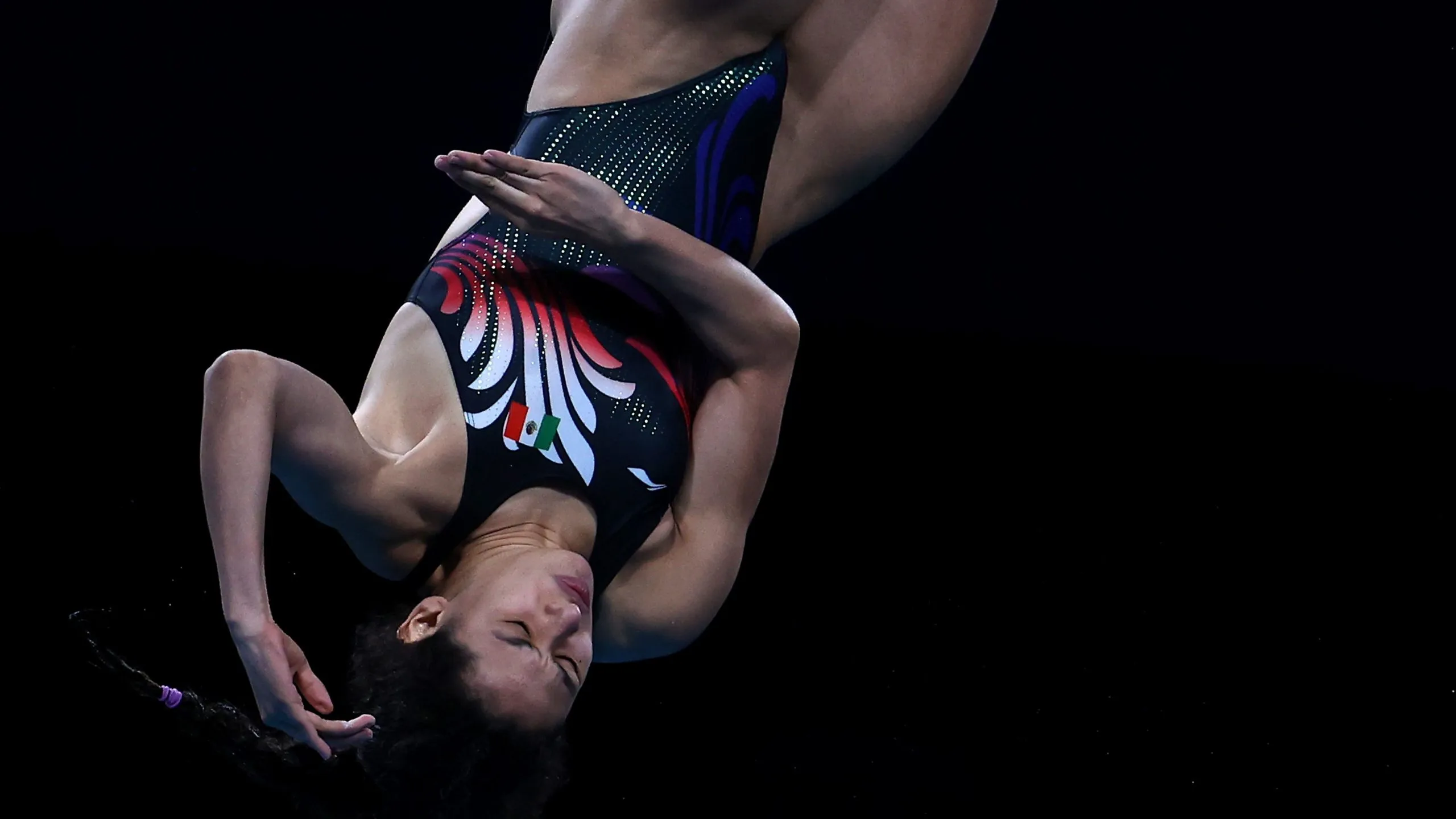 Mexicanas pasan a semifinal en clavados de 10 metros