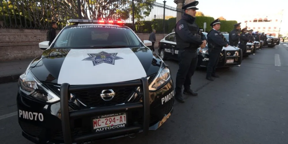 gasolina para patrullas de Policía