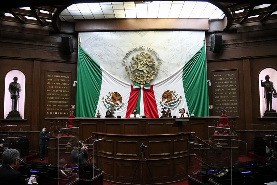 Adriana Hernández Presidenta Congreso