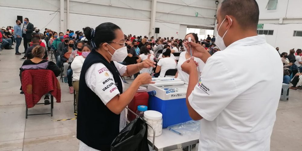 Llaman a no generar caos durante vacunación