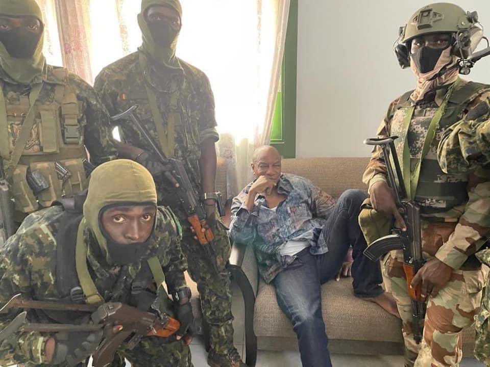 Militares dan golpe de estado en Guinea