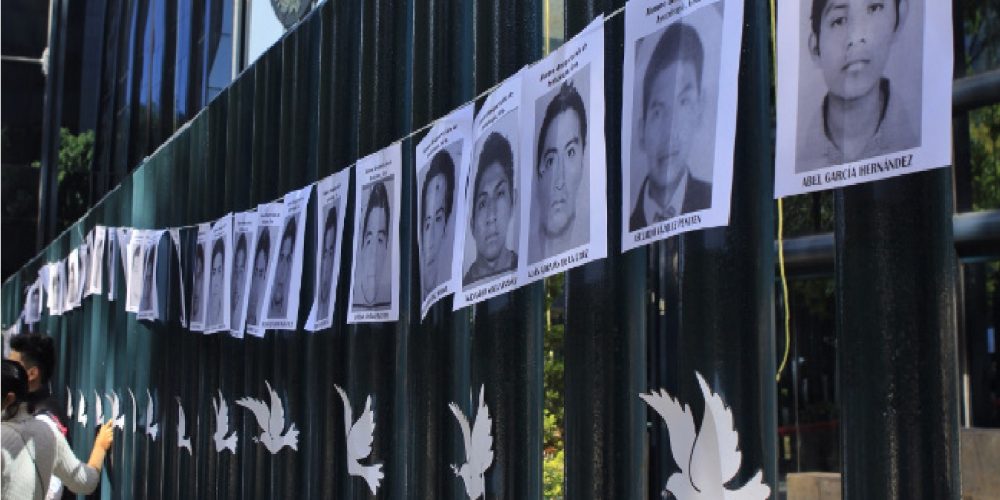 Señalan a dos instituciones de de obstaculizar caso Ayotzinapa