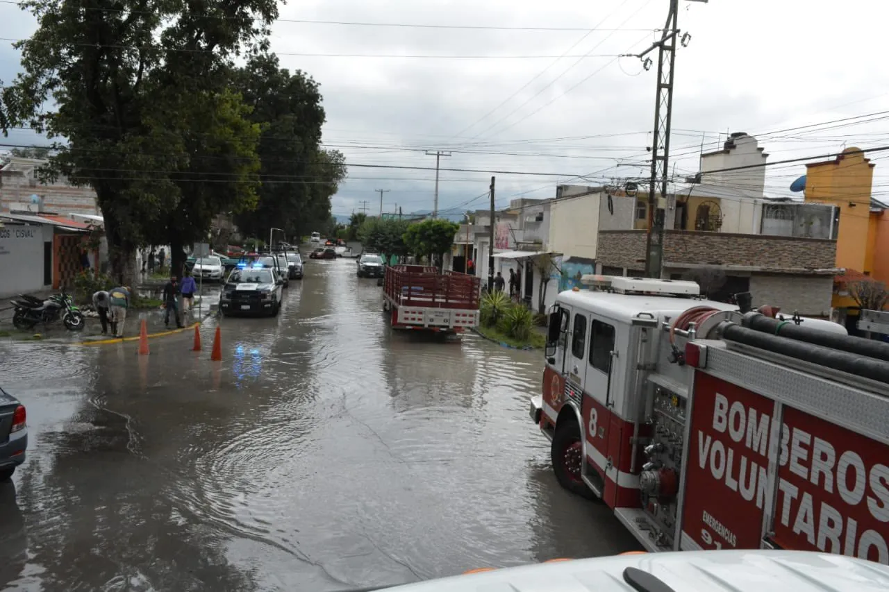 Continúan evacuaciones en Querétaro por desborde del Río San Juan