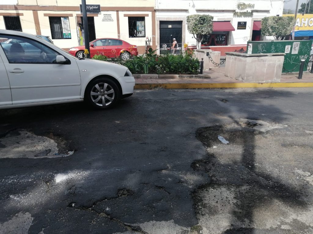 El inició de un volcán lo que tenemos en plena calle Vecinos de la calle Eduardo Ruíz