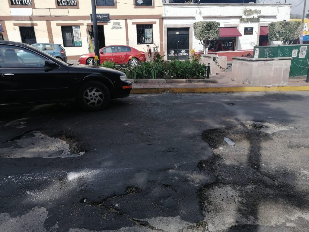 El inició de un volcán lo que tenemos en plena calle Vecinos de la calle Eduardo Ruíz