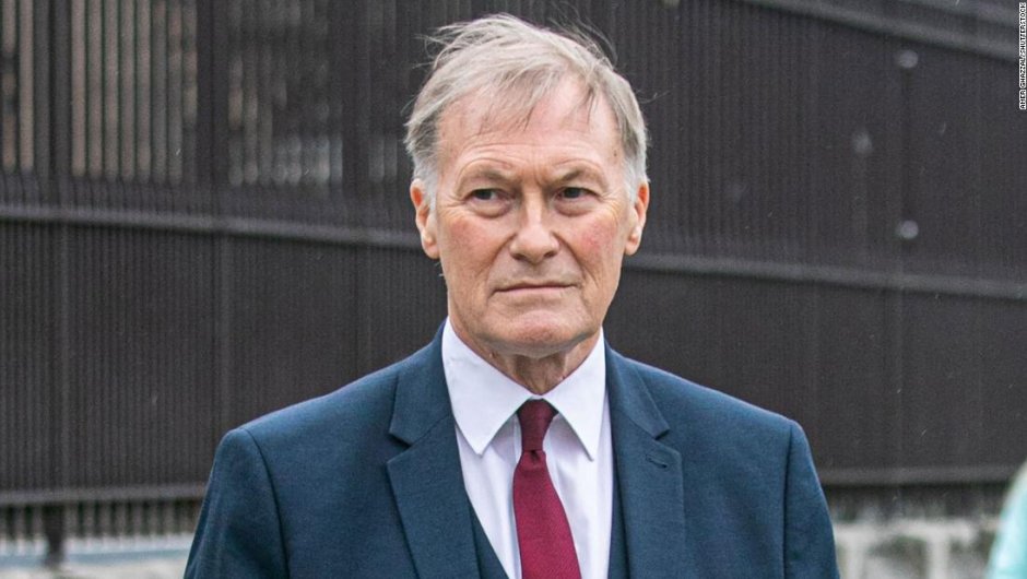 Fallece el político David Amess tras ser apuñalado