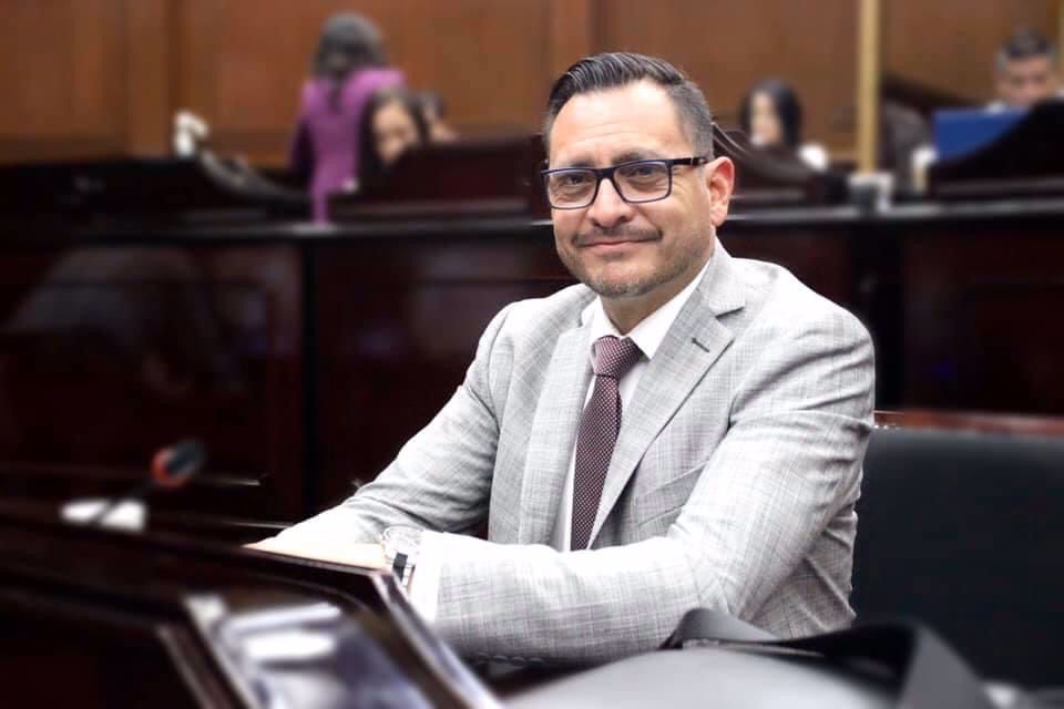 Hugo Anaya comisión industria