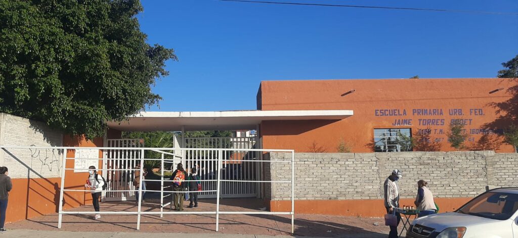 Atracan primaria Misión del Valle 