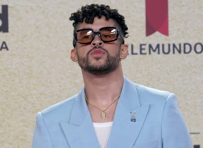 Bad Bunny primer artista con 100 vídeos y 100 millones de visitas en YouTube