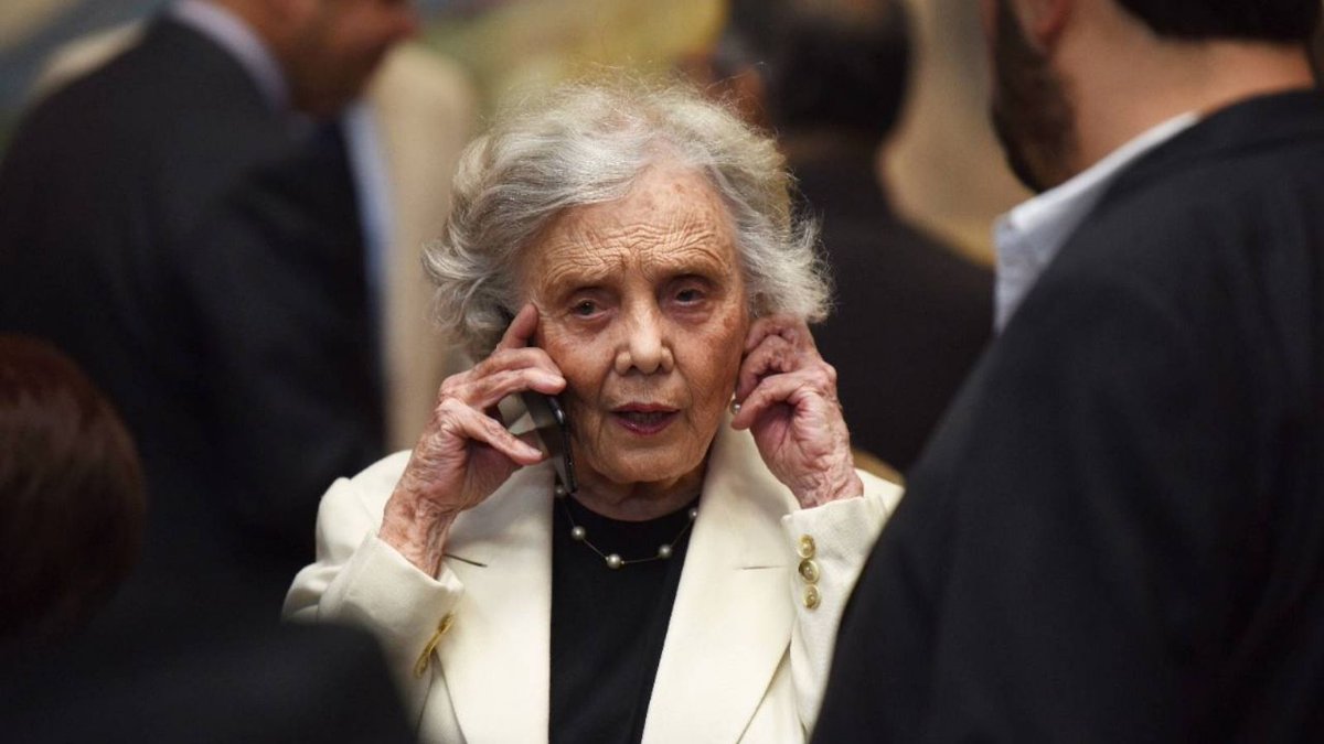 Denuncia Elena Poniatowska ser víctima de robo en su casa