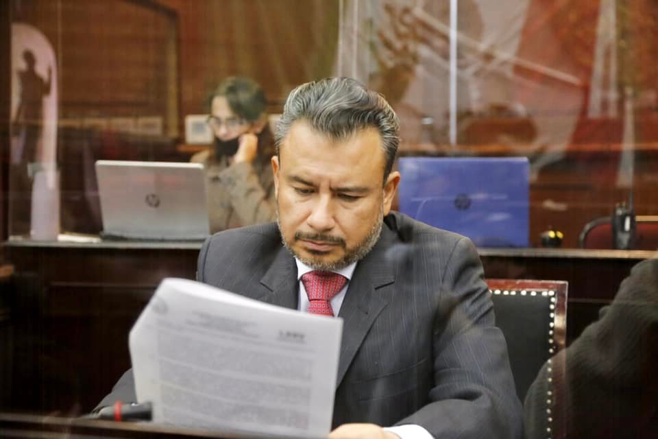 “Irracional”, oposición a reemplacamiento en Michoacán Morena