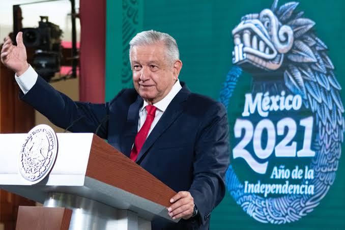 Llama AMLO a gobernadores para que denuncien a mandatarios salientes