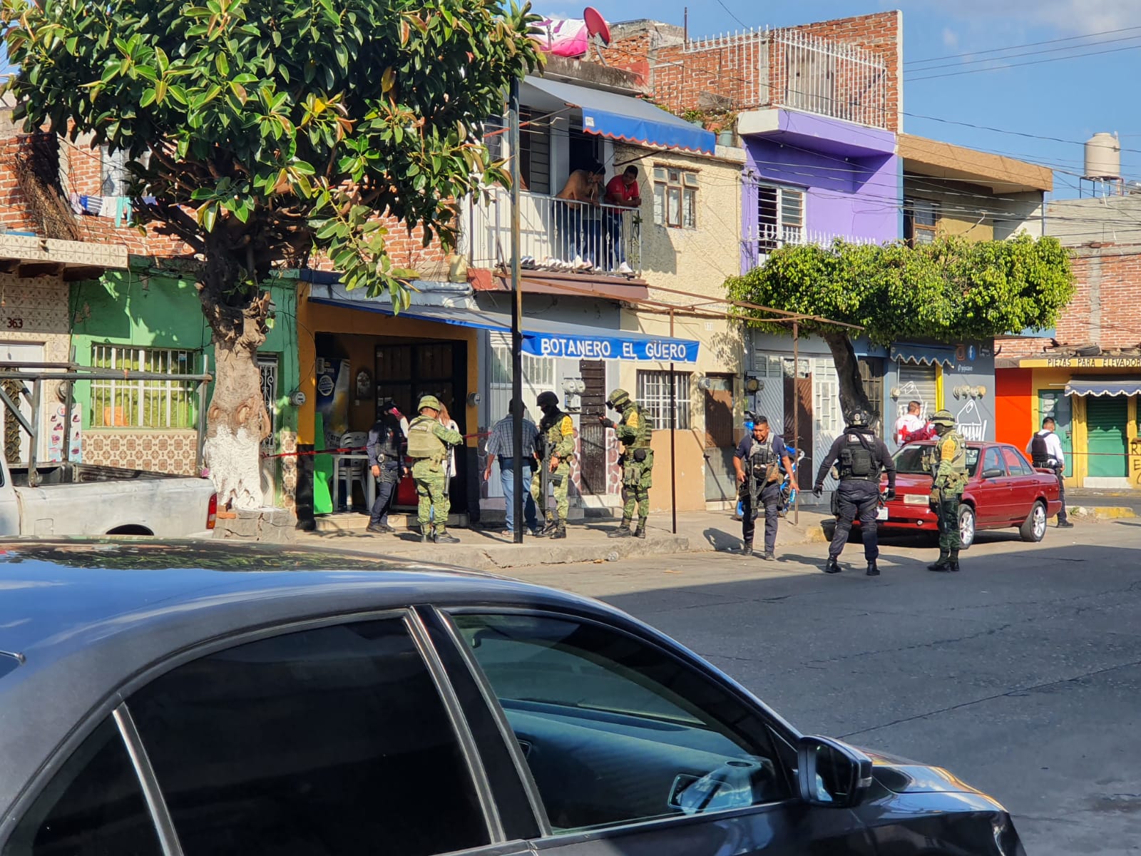 Mujer embarazada es ejecutada a balazos en un botanero