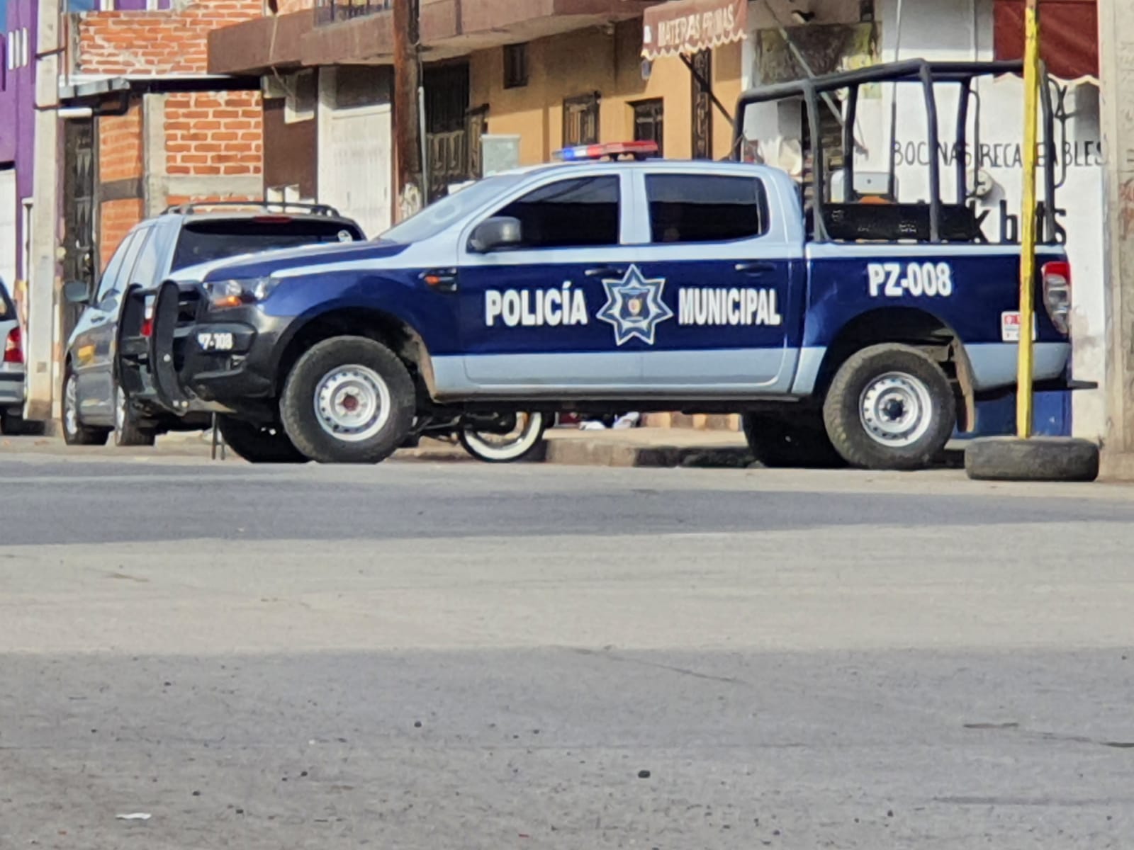 Asesinan a balazos a un lavacarros