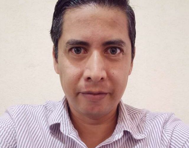 Con gritos de ¡presidente!, ovacionan a Ricardo Monreal