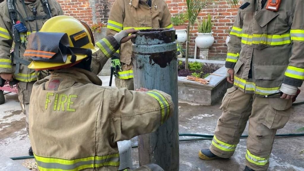 Fuga de gas ocasiona incendio en una vivienda