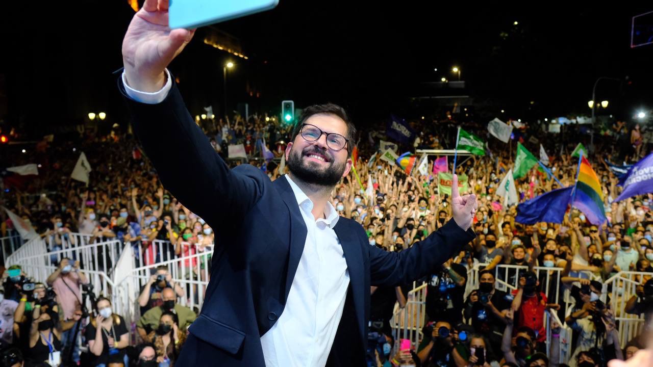 Líderes mundiales felicitan a Gabriel Boric por presidencia de Chile