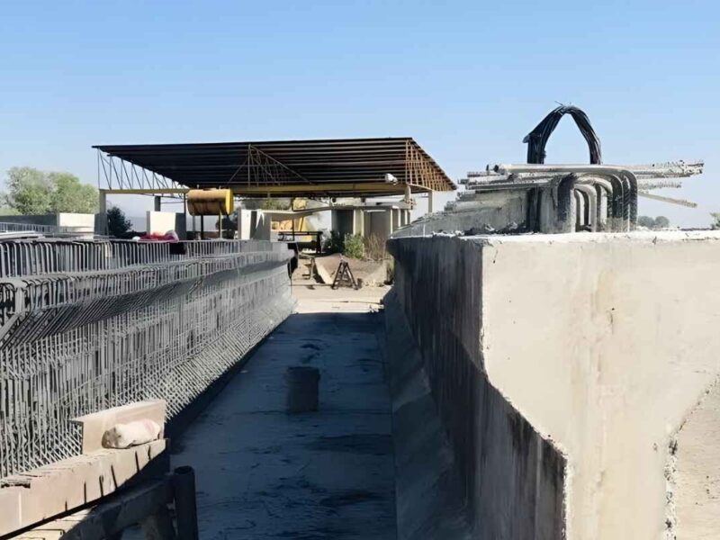 La obra del puente vehicular en Siervo de la Nación de Morelia, presenta 55% avance a casi un año de su inicio, lo que también a generado afectación a vecinos 123