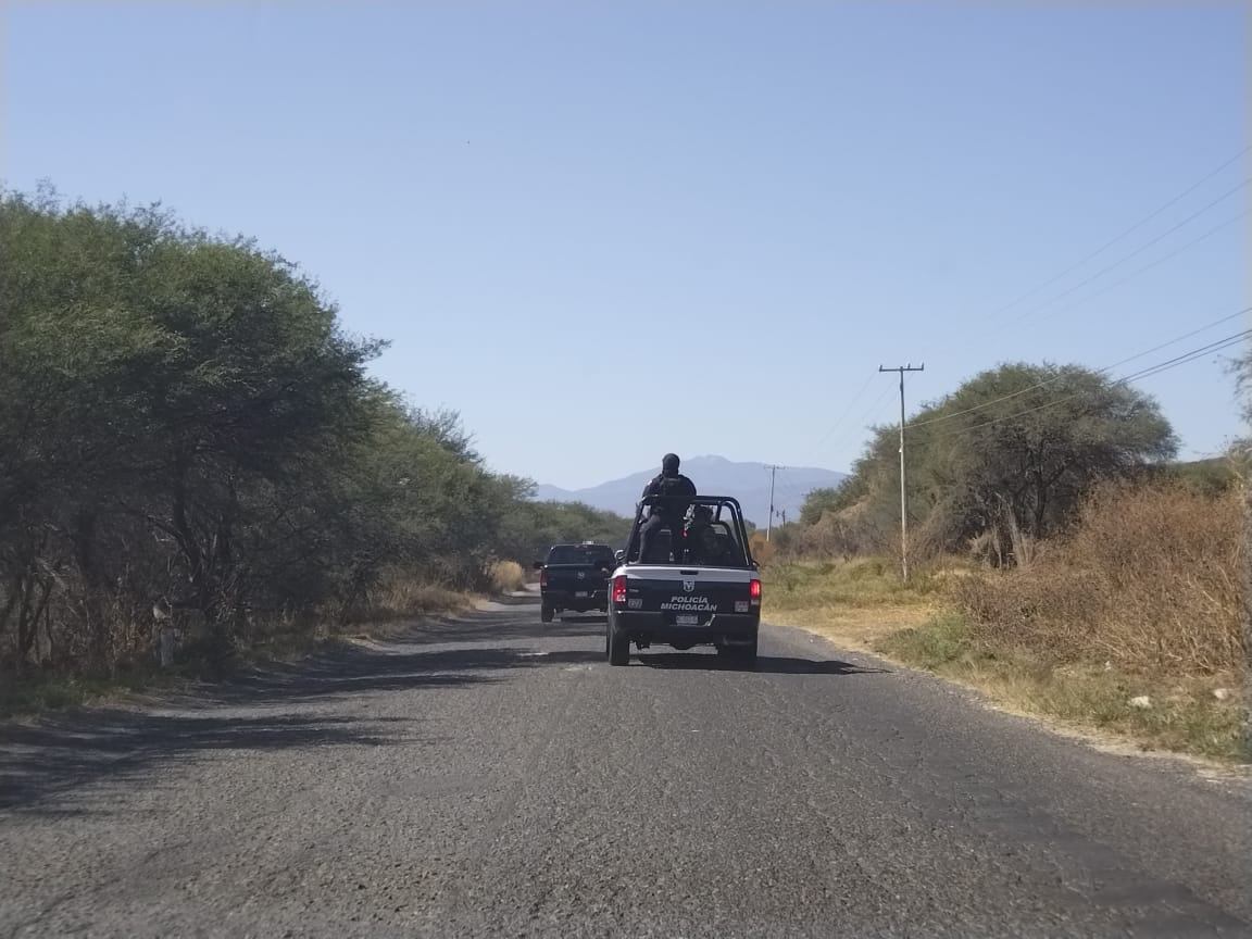 Se enfrentan asaltantes y policías en Huandacareo; hay 10 detenidos