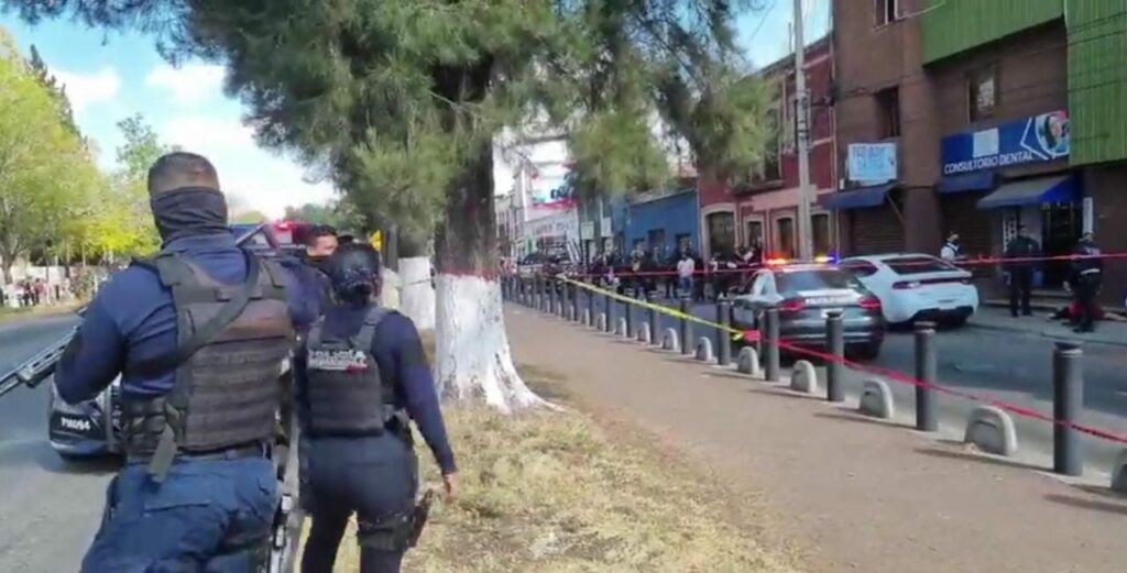 Sujeto es baleado en la calzada Juárez