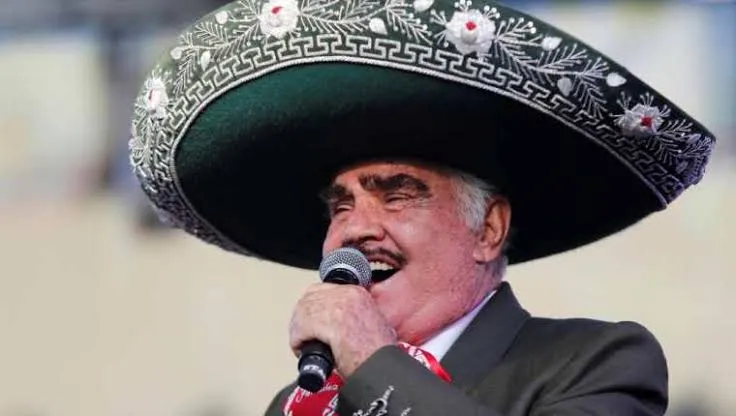 Vicente Fernández regresa a terapia intensiva