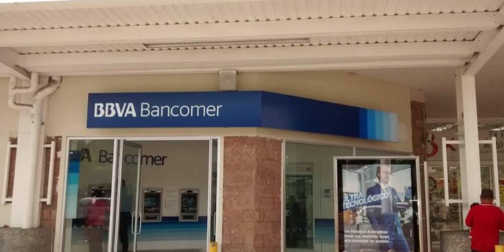 Atracan a hombre frente a un banco en Morelia; lo despojan de 600 mil pesos