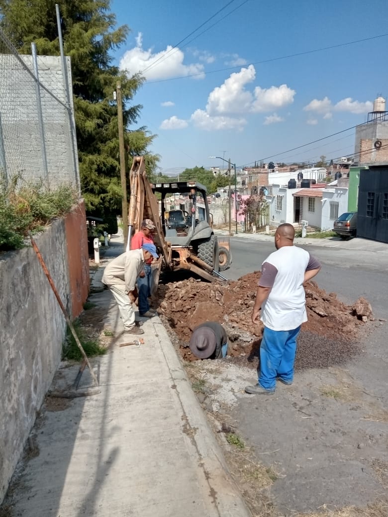 Ayuntamiento de Tarímbaro restablece suministro de agua en Valle Real