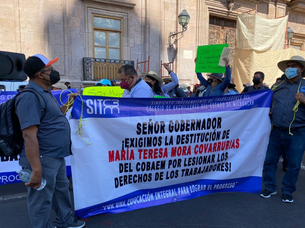 Con manifestación Sitcbem piden destitución de Tere Mora