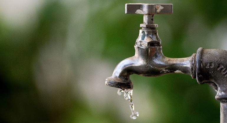 Habitantes de Valle Real de Tarímbaro denuncian falta de agua