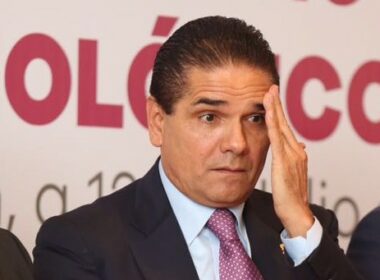 Va FGR por Silvano; lo investigan por corrupción