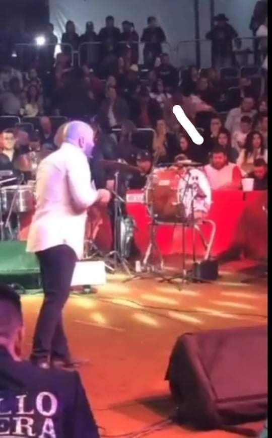 narco diputado concierto Lupillo Rivera