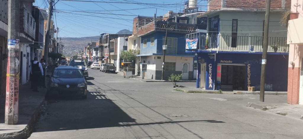 Atacan a balazos a dueño de tienda de abarrotes en Morelia