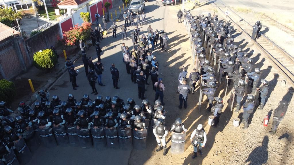 Policía Michoacán y Guardia Nacional vigilan vías férreas de Caltzontzin