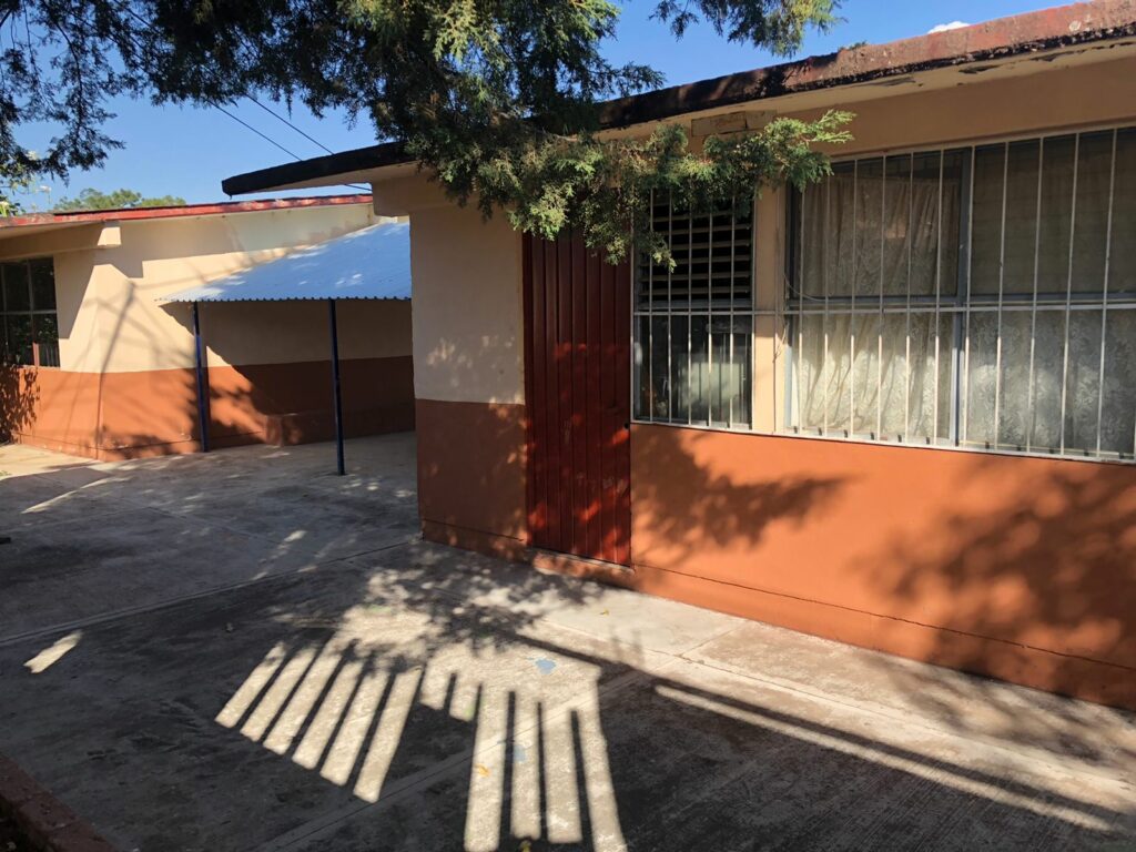 Por agresiones a alumnos, piden destitución de maestra de primaria en Morelia