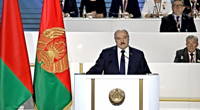 Anuncia Bielorrusia expulsión de diplomáticos ucranianos