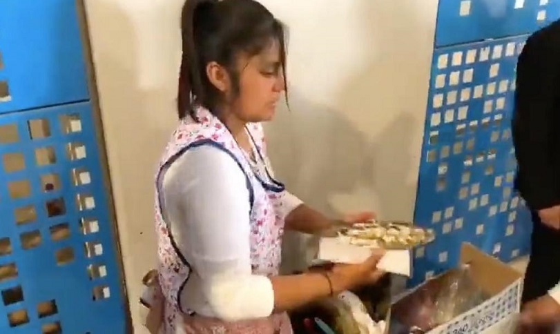 Mujer que vendió tlayudas en el AIFA