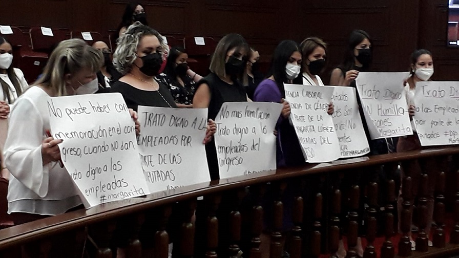 Trabajadoras diputada de Michoacán