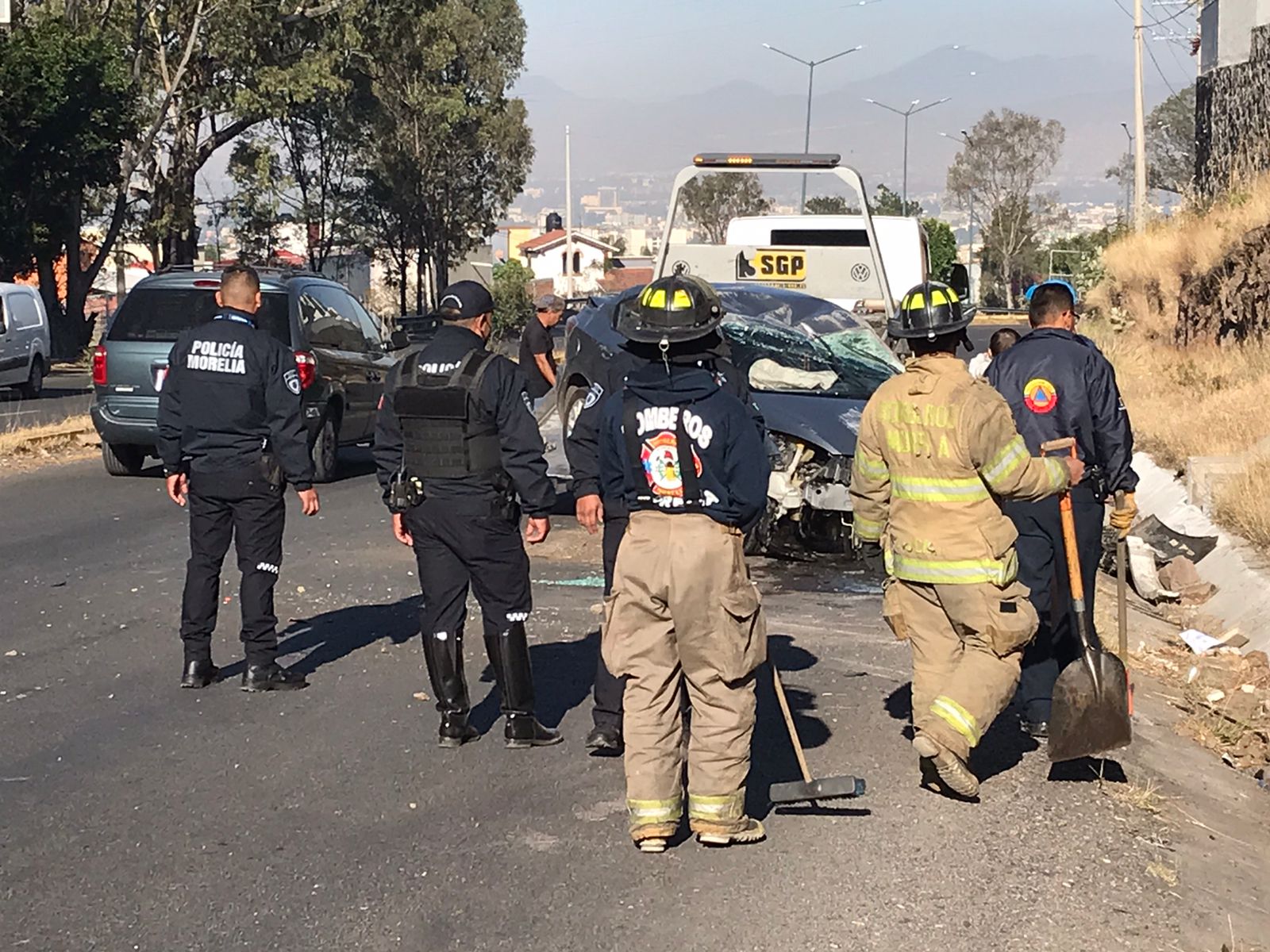 Vuelca un carro en la salida a Mil Cumbres