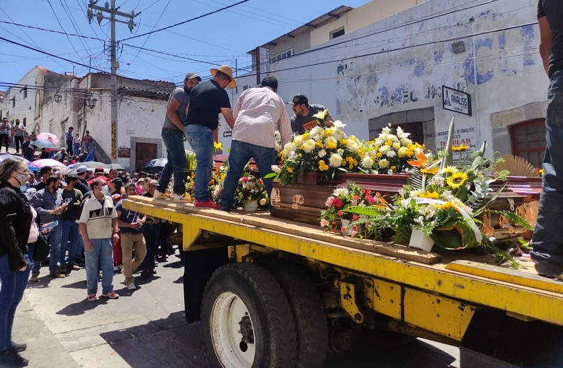 funerales víctimas ataque Zinapécuaro