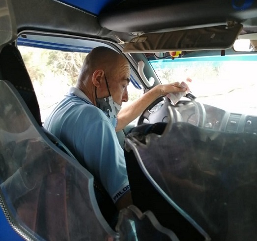 transportista arriesga a pasajeros