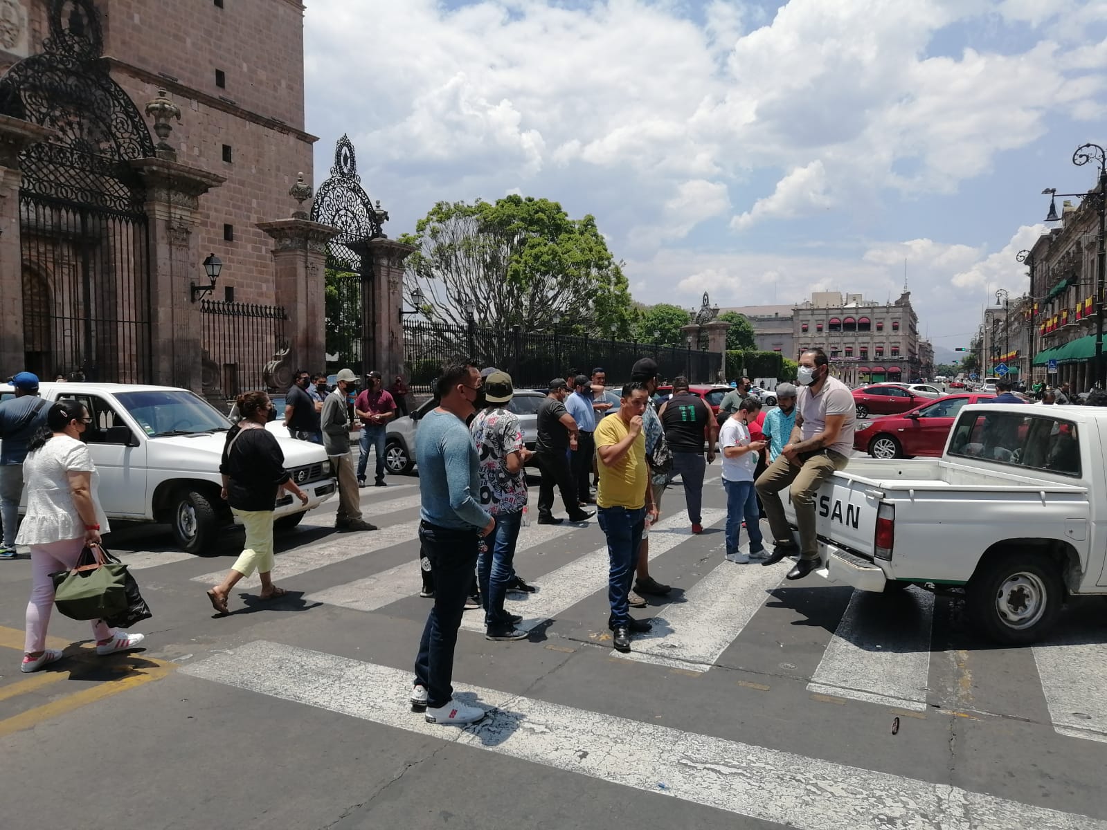 2 unidades de Cocotra detenidas por Uber, los acusan de mantener una cacería