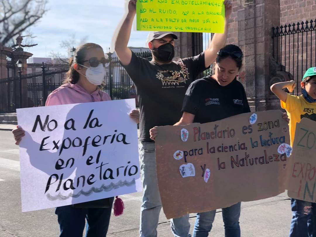 Continúan manifestaciones contra Expo Fiesta, vecinos llegan a Catedral