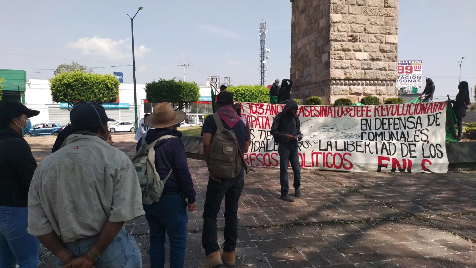 FNLS desiste de marcha; se manifiestan en Obelisco a Lázaro Cárdenas