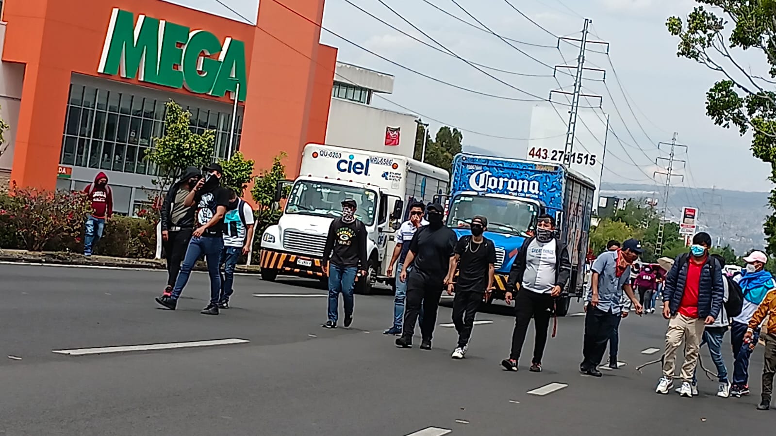 Marcha de Normalistas Abril 13