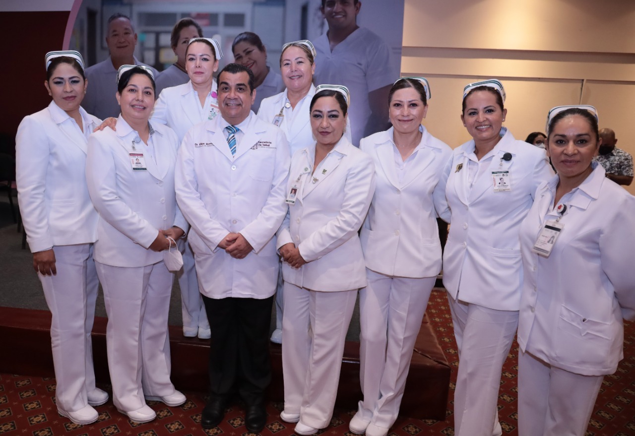 Alrededor de 400 enfermeras estarán siendo profesionalizadas