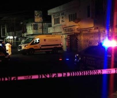 Asesinan a un joven dentro de automóvil en Morelia
